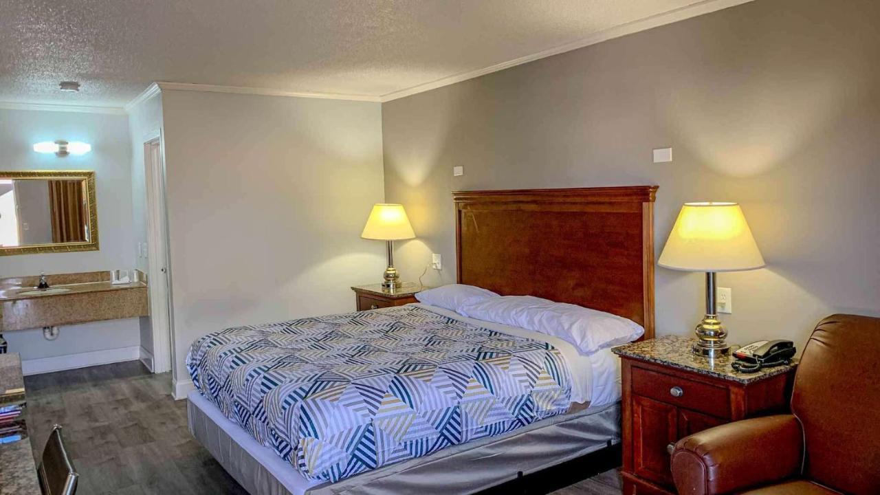 Motel 6 Newport News, Va - Fort Eustis Exterior photo